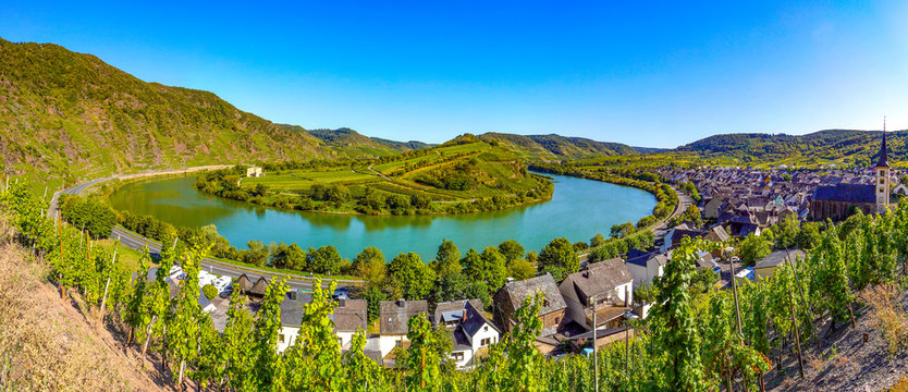 Moselschleife bei Bremm