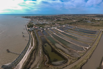 Les Boucholeurs (Charente maritime, France) - Parcs à huitres et carrelets