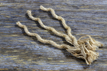 A piece of cropped rope.