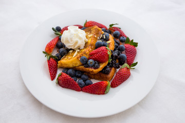 French toast with fresh fruits