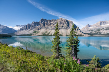 Fototapeta na wymiar Bow lake, Banff National Park, Alberta, Canada