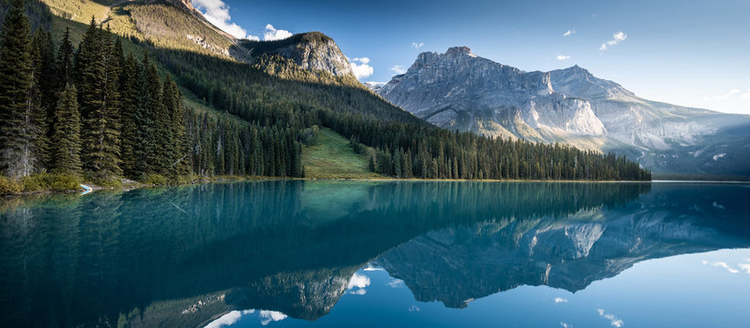 Beautiful emerald lake, Yoho national park, British Columbia, Canada