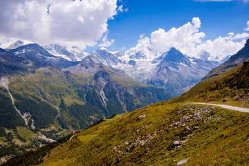 Fototapeta na wymiar Swiss landscape in the mountains