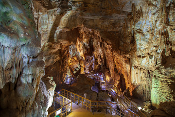 Paradise Cave (Thien Duong Cave), Vietnam. Stolctites and stologmites in a paradise cave at Phong Nha-Ke Bang National