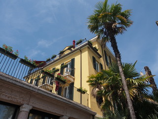 Sirmione – Altstadt mit der Rocca Scaligera – einer der schönsten Wasserburgen Europas