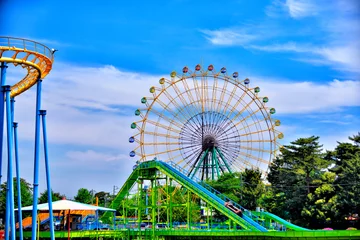 Fotobehang Amusementspark Reuzenrad in Isesaki-stad, Japan.