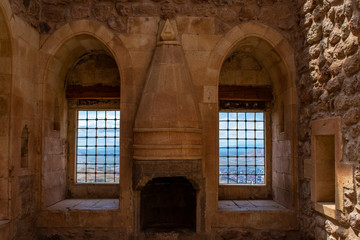 Obraz premium Dogubayazıt, Turkey: the hammam room in the middle of harem of the Ishak Pasha Palace, semi-ruined palace of Ottoman period (1685-1784), example of surviving historical Turkish palace
