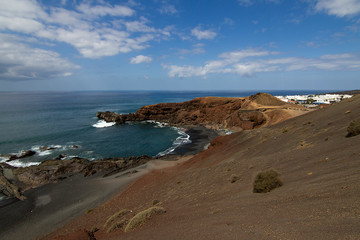 Fototapeta na wymiar Beautiful landscape of los golfos beach, at Lanzarote