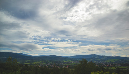 Obraz premium mountains with cloudy weather 