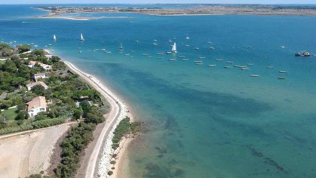Les Portes en R&eacute; (Charente maritime, France) - Vue a&eacute;rienne du Fiers d'Ars