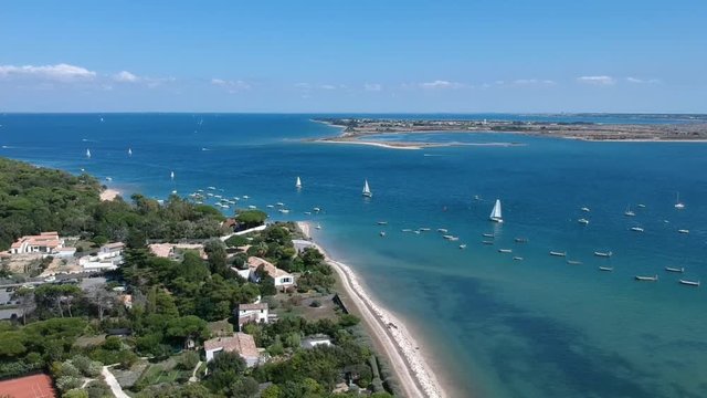 Les Portes en R&eacute; (Charente maritime, France) - Vue a&eacute;rienne du Fiers d'Ars