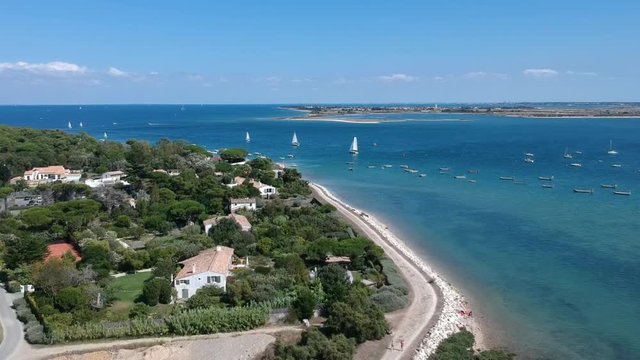 Les Portes en R&eacute; (Charente maritime, France) - Vue a&eacute;rienne du Fiers d'Ars