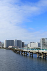 Fototapeta premium 運河とモノレール