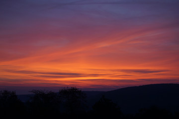 Fototapeta na wymiar Farbiger Sonnenuntergang