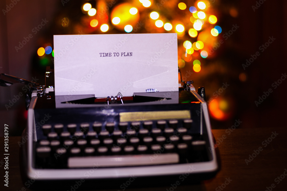 Fototapete Old typewriter, a sheet of paper with the inscription 
