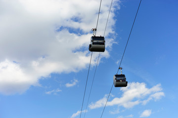 Obraz premium cable car on top of mountain
