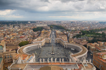 Fototapeta premium view of the city with St. Peter's Basilica, Rome, Italy