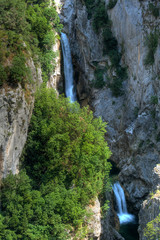 Fototapeta na wymiar Gubavica waterfall on the Cetina River