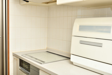 システムキッチン（ＩＨクッキングヒーター、食洗器）