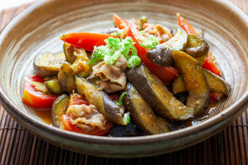 茄子とトマト、豚肉の炒め物