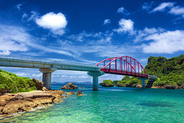 沖縄県・うるま市 宮城島 夏の伊計大橋の風景