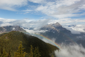 Obraz premium Mountain with Rainbow