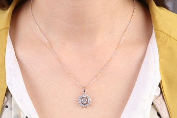 Beautiful Necklace with Diamond Pendant.