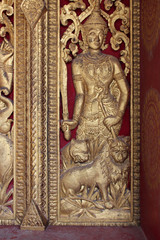 Fototapeta na wymiar buddhist temple (Wat Hua Xiang) in luang prabang (laos)