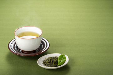 緑茶と茶葉 コピースペース