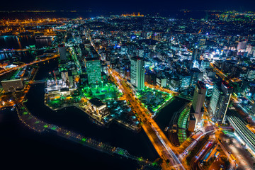 Fototapeta premium city skyline aerial night view in Yokohama, Japan