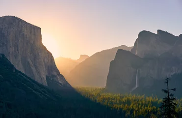 Foto op Aluminium Yosemite National Park Valley at sunrise landscape from Tunnel View. California, USA. © haveseen
