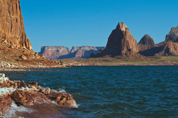 The lake powell canyon landscape along the red rock shores. 