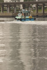 Fototapeta na wymiar 京浜運河と東京モノレール