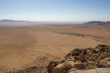 woestijnlandschap van Aus reizen Namibië