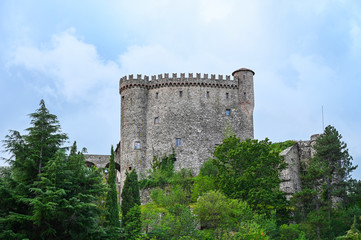 Fototapeta na wymiar medieval castle of Malaspina in Tuscany