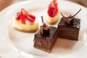 chocolate cake, dessert on white plate