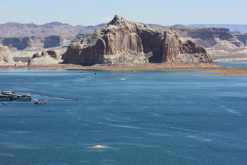 Ansicht von der See der Glen Canyon Dam