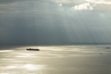 湾岸　コンテナ船