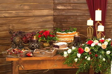 Fototapeta na wymiar Festive table decoration with flowers at a wedding exhibition