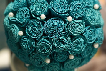 Obraz premium Festive table decoration with flowers at a wedding exhibition