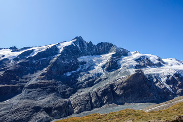 Fototapeta na wymiar Grossglockner mountains in summer
