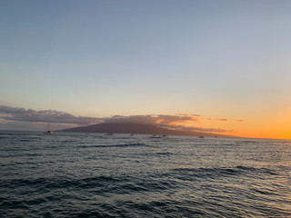 Fototapeta na wymiar Sunset in Maui Hawaii