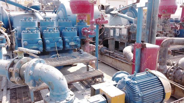 Used triplex mud pump at the shipyard in the desert