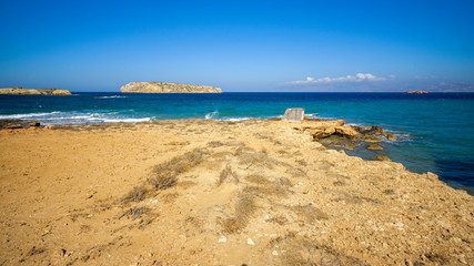 Paros - Kykladen - Parikia - Küste - Felsen