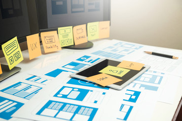 Developing wireframe UX/UI mobile application design.