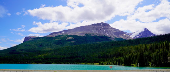 Glaciar Lake