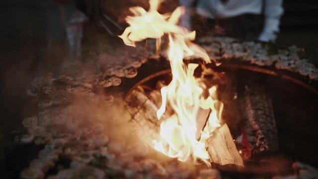 shrimps on the cirle grill