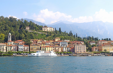 Fototapeta na wymiar close-up of the Italian town Bellagio at Lake Como
