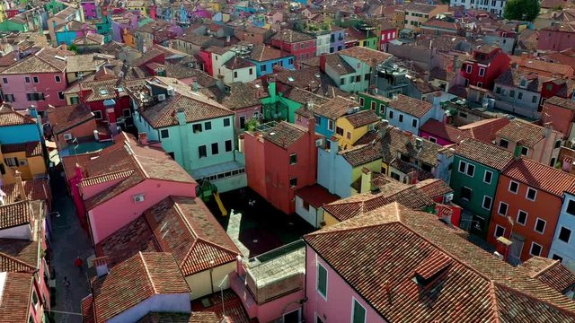 Beautiful, colorful houses on the Burano island. 