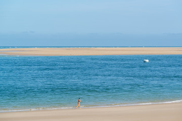 BASSIN D'ARCACHON (France), vue sur le banc d'Arguin
